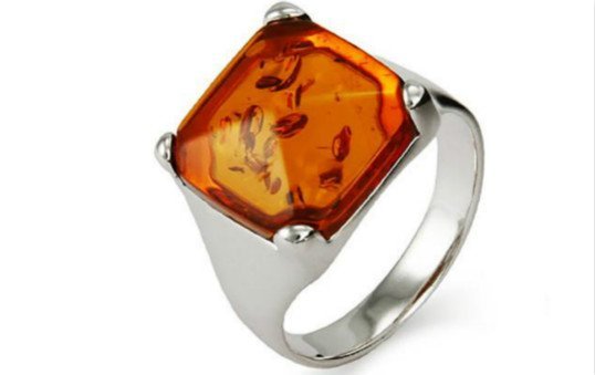 amber-rings-polishing